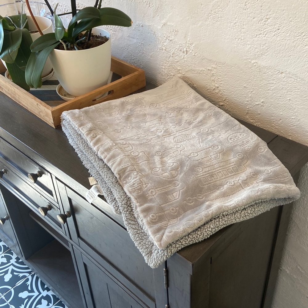 Fleece Sherpa baby throw. 30x40